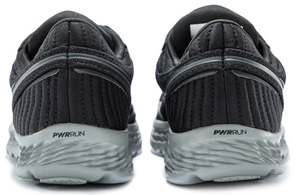 (Women) Saucony Kinvara 11 Wide 'Blackout' S10552-35 Lookbook (Women) Saucony Kinvara 11 Wide 'Blackout' S10552-35