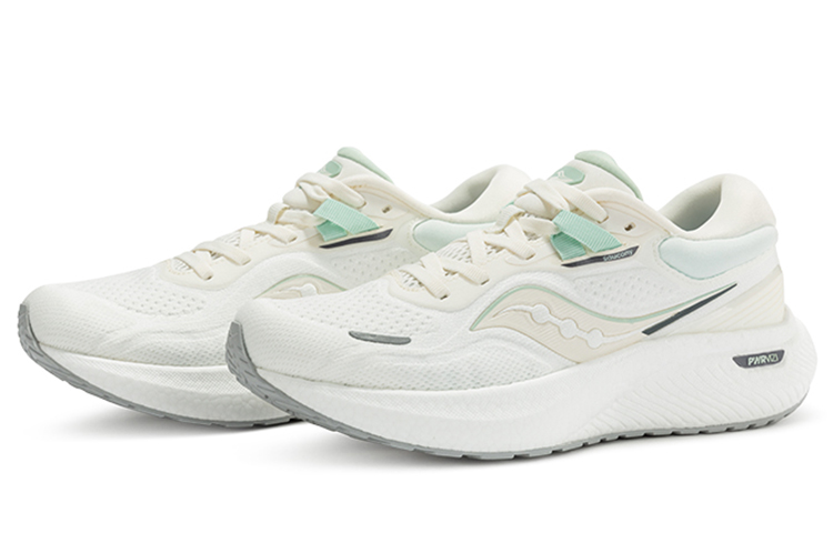 Lookbook (W) Saucony Surge Low ''Wit Donkergrijs'' S18179-2