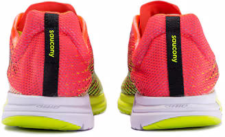 Shop Saucony Type A9 低幫 跑步鞋 女款 螢光綠橘 緩震競速
