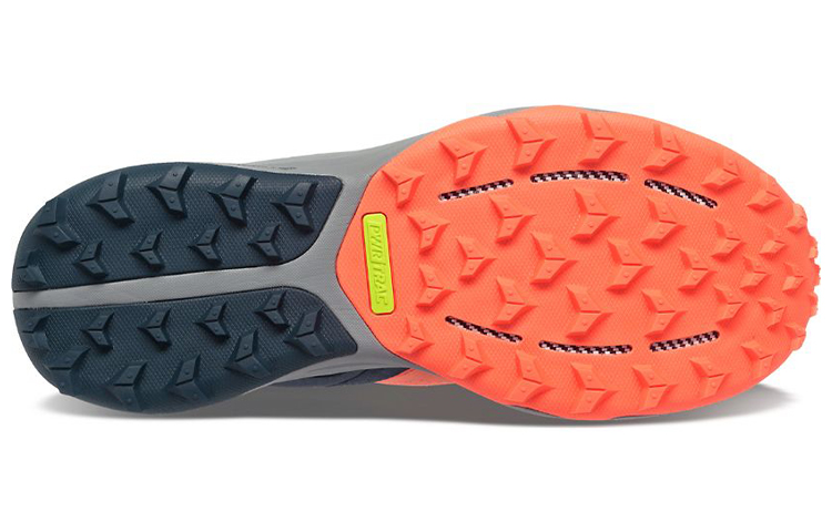 Shop Saucony Xodus Ultra 低筒越野鞋 女款 橙灰色