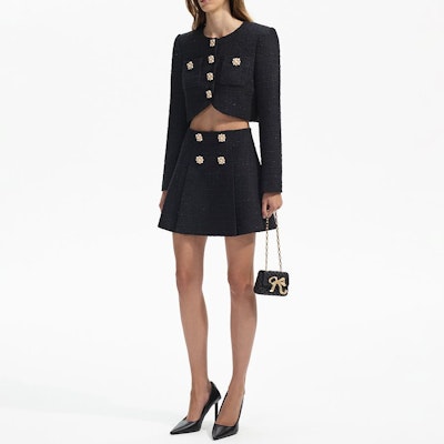 (W) Self-Portrait Cardigan Hitam Knit - Pendek, Klasik, Gaya Chanel. SWF351T00200 Purchase (W) Self-Portrait Cardigan Hitam Knit - Pendek, Klasik, Gaya Chanel. SWF351T00200