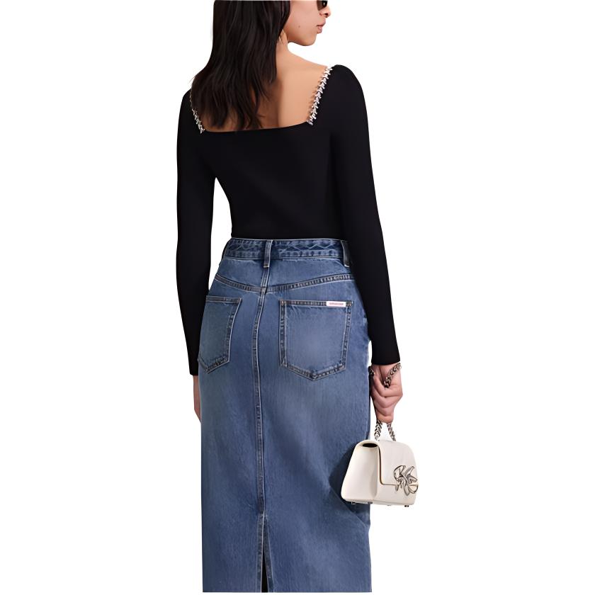 Shop (W) Self-Portrait 經典黑色V領針織毛衣搭配鏈條細節 SWF343M01100