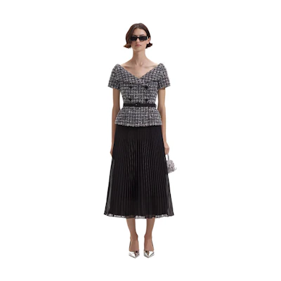 (Women) Self-Portrait Elegant Off-Shoulder Plaid Midi Dress with Pleated Skirt. SWF352Y24900
