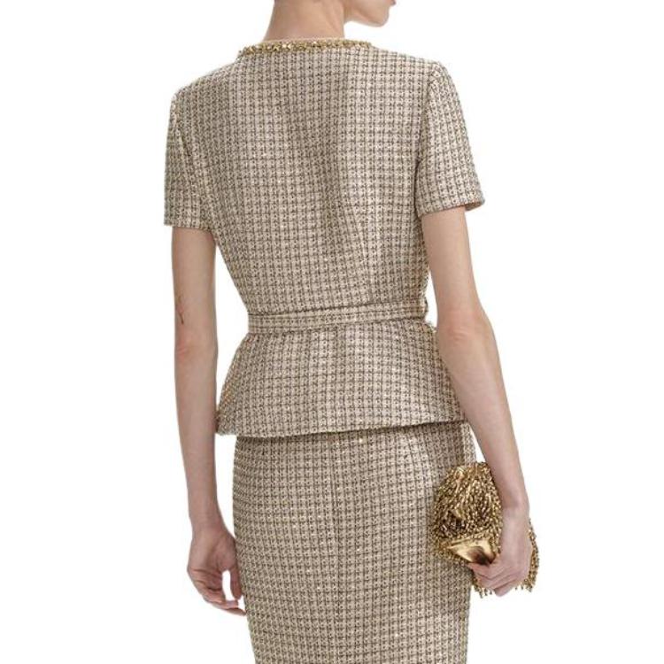 Lookbook (W) Chaqueta Dorada de Manga Corta Self-Portrait - Cómoda y Transpirable. SWF353T00900