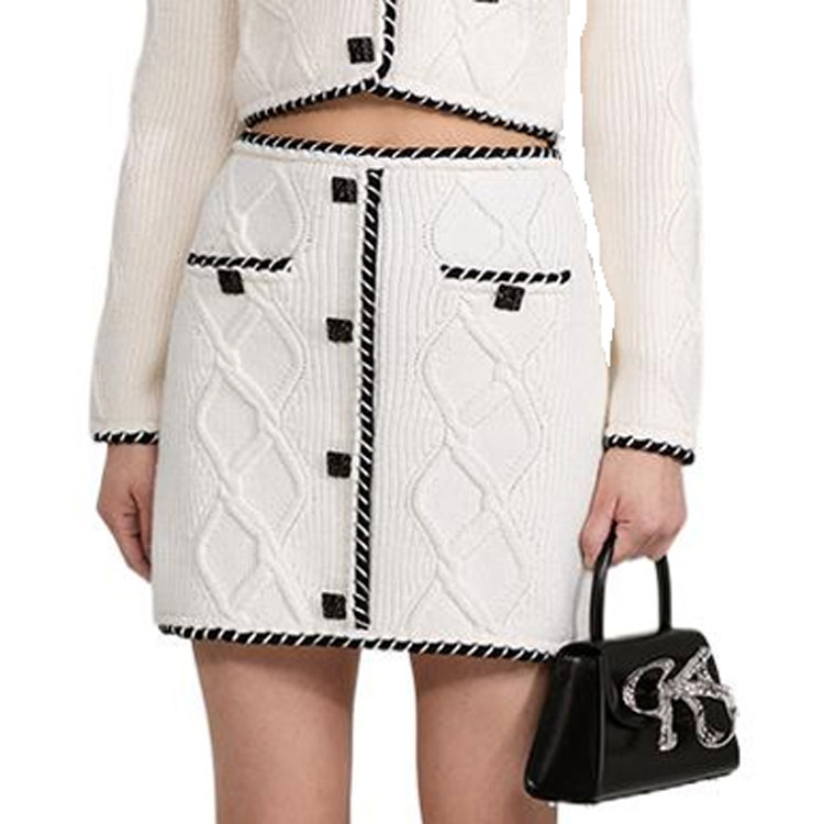 Purchase (W) Self-Portrait 象牙白格紋針織修身時尚短裙 SWF334M05400