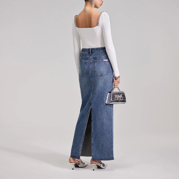 Purchase (W) Jersey Self-Portrait con Cadena de Diamantes Blancos. SWF343M01200001