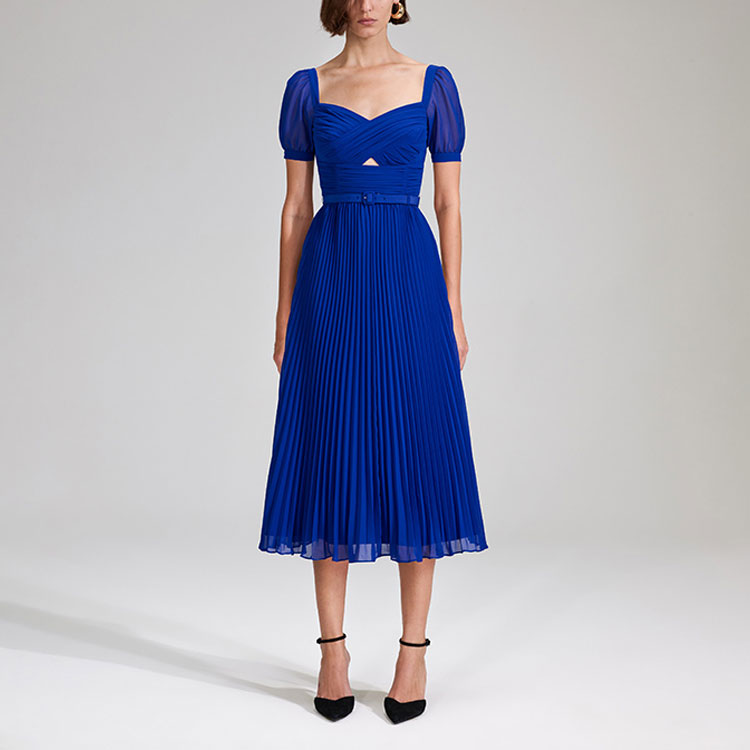 Lookbook (W) Self-Portrait 海军蓝中长连衣裙配心形领口. SWF342Y11600