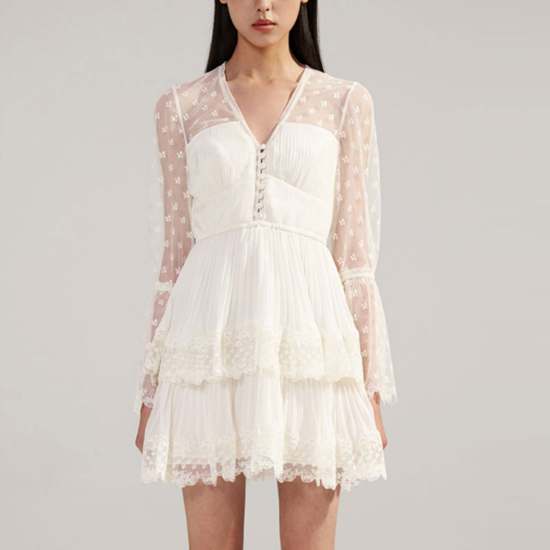 Lookbook (W) Self-Portrait 花卉網紗長袖象牙白洋裝 - 優雅修身度假風格 SWF342Y14000