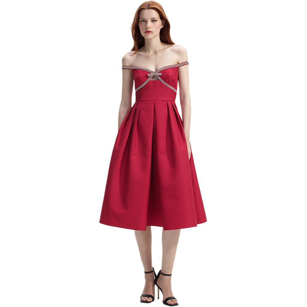 (Women) Self-Portrait Off-Shoulder Burgundy Sleeveless Dress with Rhinestone Details. SWF351Y00700 圖 4