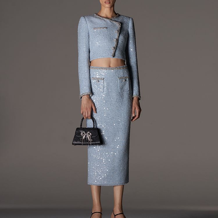 Lookbook (W) Chaqueta Cortada Self-Portrait Azul Misty de Botón Simple Manga Larga. SWF351T00700