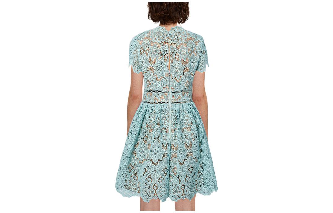 Lookbook (W) Self-Portrait 2022春夏蕾丝褶皱V领短袖迷你连衣裙薄雾蓝 女款 SWF333Y03600