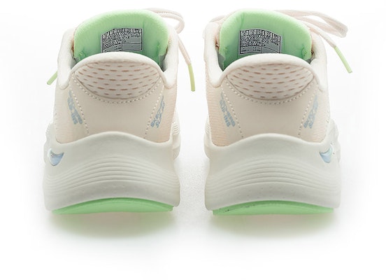 (W) 스케쳐스 아치 핏 2.0 스니커즈 150333NTMT Lookbook (W) 스케쳐스 아치 핏 2.0 스니커즈 150333NTMT