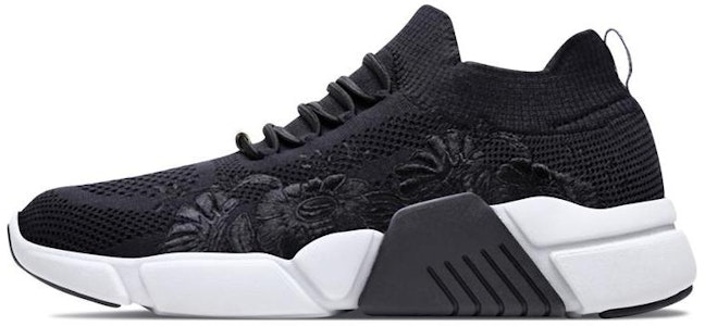 (W) Skechers Block 'Hitam Low-Top Kasual' 68824-BLK Buy (W) Skechers Block 'Hitam Low-Top Kasual' 68824-BLK