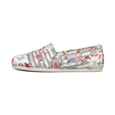 (W) Skechers Bobs Plush 'Gray White Red'