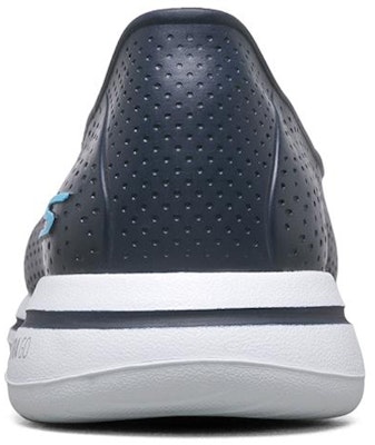 (W) 斯凯奇 蓝色透气凉鞋 111105-NVY Lookbook (W) 斯凯奇 蓝色透气凉鞋 111105-NVY