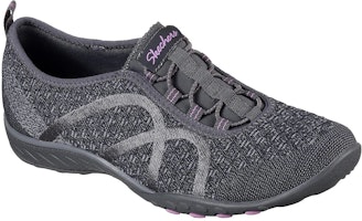 (W) 斯凯奇 Breathe Easy 一脚蹬“深灰” 23028-CCL Lookbook (W) 斯凯奇 Breathe Easy 一脚蹬“深灰” 23028-CCL