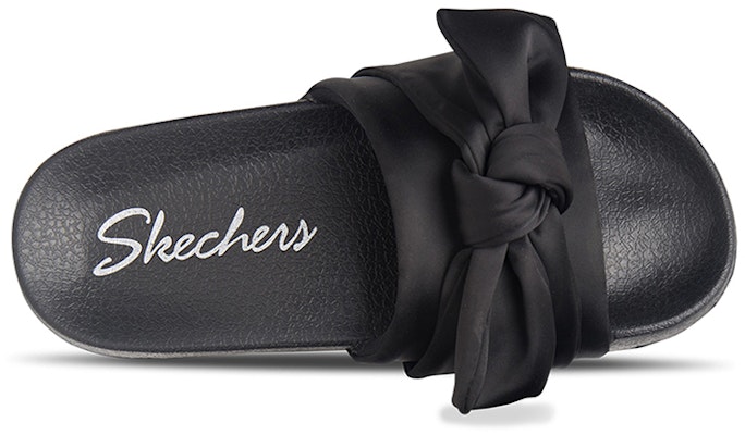 (W) Skechers Cali 'Fashion Simple Hitam' 31533-BBK Lookbook (W) Skechers Cali 'Fashion Simple Hitam' 31533-BBK