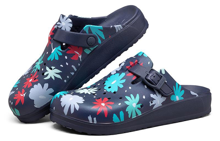 Lookbook Skechers Cali Breeze 2.0 舒適百搭運動拖鞋 女款 藍彩色