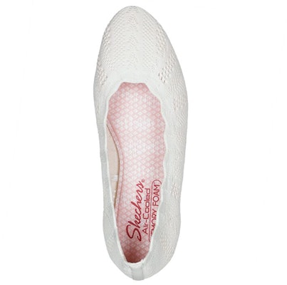 (W) Skechers Cleo 2.0 'Putih Slip-On' 158339-NAT Shop (W) Skechers Cleo 2.0 'Putih Slip-On' 158339-NAT