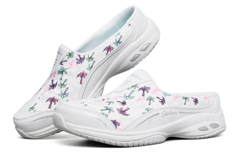 Lookbook (W) Skechers Commute Time 'Zapatilla Blanca de Moda Mule' 49636-WHT