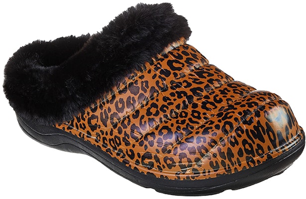 Skechers Cozy Camper毛絨內裡包頭拖鞋 女款 豹紋色 Lookbook Skechers Cozy Camper毛絨內裡包頭拖鞋 女款 豹紋色