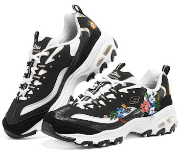 Skechers D'LITES 1.0 花卉 耐磨低筒運動休閒鞋 女款 黑彩色 Lookbook Skechers D'LITES 1.0 花卉 耐磨低筒運動休閒鞋 女款 黑彩色