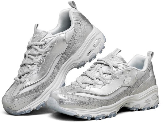 (W) Skechers D'Lites 1.0 Sepatu Lari Rendah Perak 149421-SIL Lookbook (W) Skechers D'Lites 1.0 Sepatu Lari Rendah Perak 149421-SIL