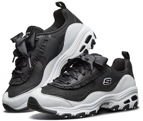 (W) Skechers D'Lites 1.0 Sepatu Lari Low-Top Hitam/Putih 66666193-BKW Lookbook (W) Skechers D'Lites 1.0 Sepatu Lari Low-Top Hitam/Putih 66666193-BKW