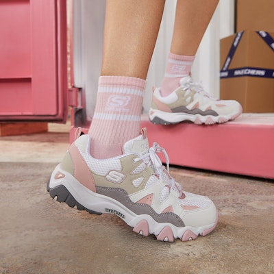 (Women) Skechers D'lites 2.0 Shoes White 99999693-WGPK 1