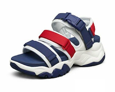 Skechers D'Lites 3.0 奶蓋涼鞋藍莓酪酪 涼鞋 女款 藍色 Lookbook Skechers D'Lites 3.0 奶蓋涼鞋藍莓酪酪 涼鞋 女款 藍色