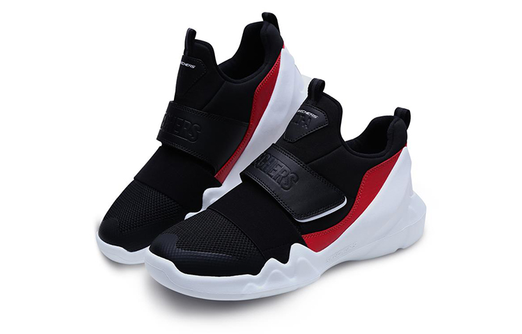 Lookbook (W) Skechers D'Lites Dlt-A 'Hitam Merah' 66666085-BKRD