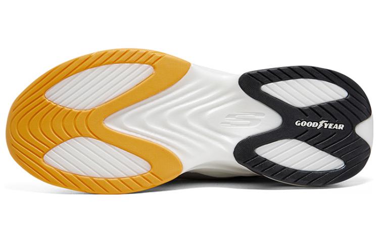 Shop Skechers 減震防滑耐磨 低筒 生活休閒鞋 女款 黑灰白