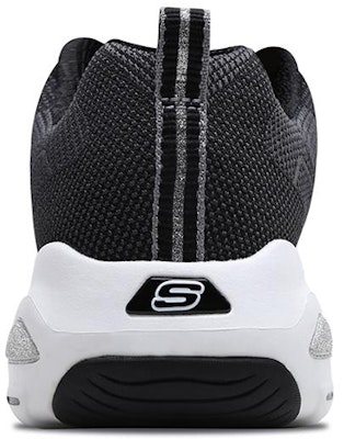 Skechers D'lites 超越系列 女款黑色運動休閒鞋 Shop Skechers D'lites 超越系列 女款黑色運動休閒鞋