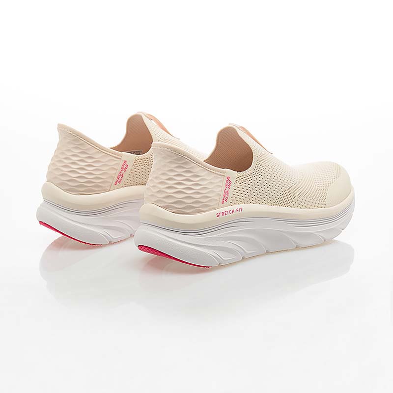 Lookbook (W) 斯凯奇 D''LUX 健步鞋 149817NAT