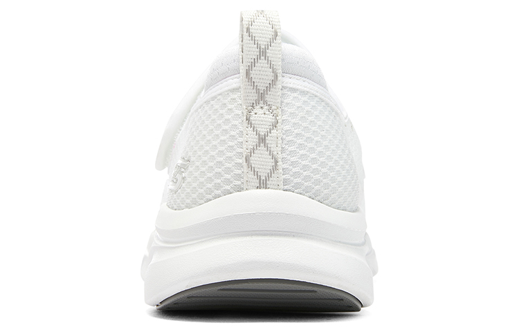 Purchase (Women) Skechers Dlux Comfort 'White' 896095-WHT