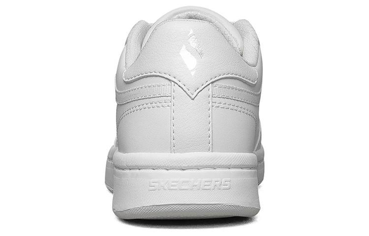 Shop Skechers Downtown 低幫板鞋 女款 白