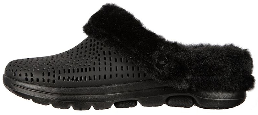 Skechers Foamies: Go Walk 5-溫馨擁抱 包頭拖鞋 女款 黑 Buy Skechers Foamies: Go Walk 5-溫馨擁抱 包頭拖鞋 女款 黑