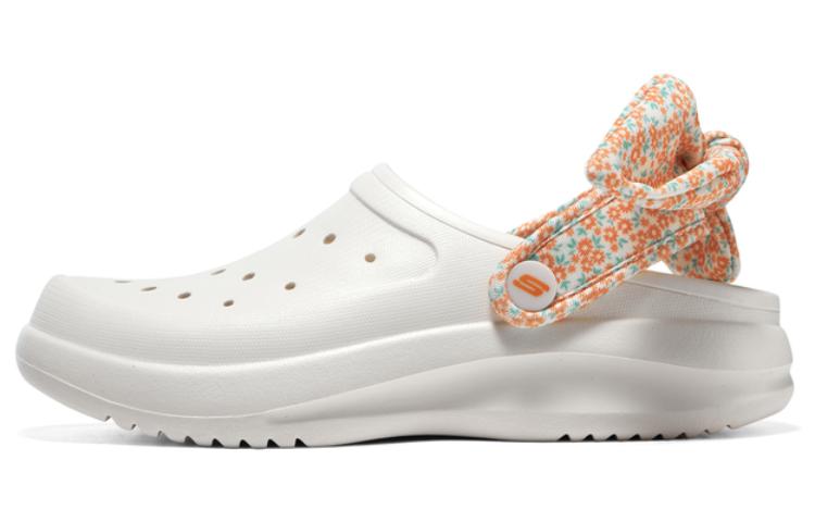 Buy (W) スケッチャーズ フォーミーズ サンダル (白) 111494-WHT