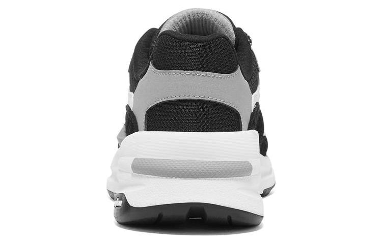 Lookbook (W) Skechers Global Jogger ''Full Envy - Nero Bianco'' 149626-BKW