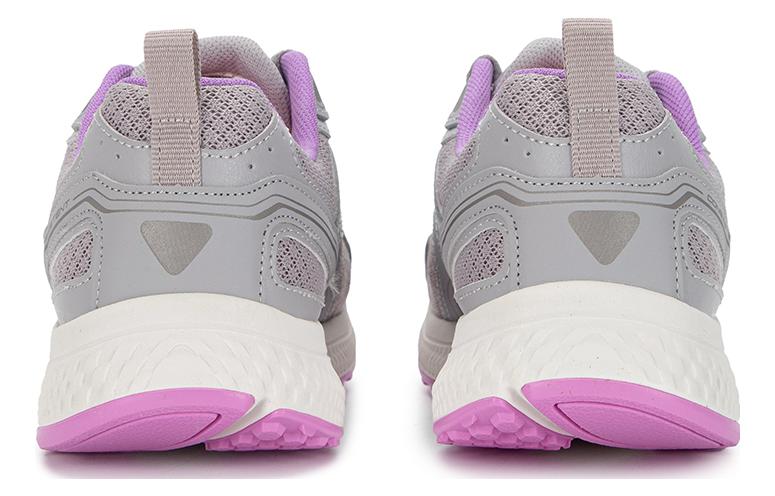 Shop Skechers GO RUN 耐磨透氣 低筒 跑步鞋 女款 灰紫