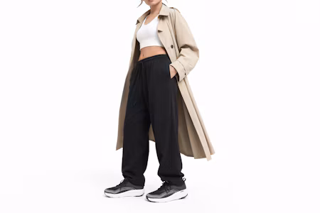 Order Skechers Go Run Elevate 緩震跑步鞋 女款 黑白