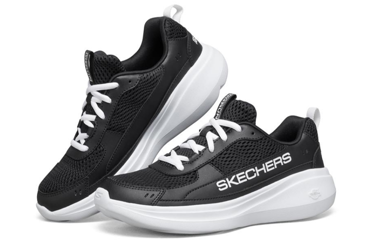 Lookbook (W) Skechers Go Run Fast Hitam/Putih 667053-BKW