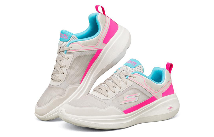 Lookbook Skechers Go Run Fast 低筒跑步鞋 女款 灰褐色