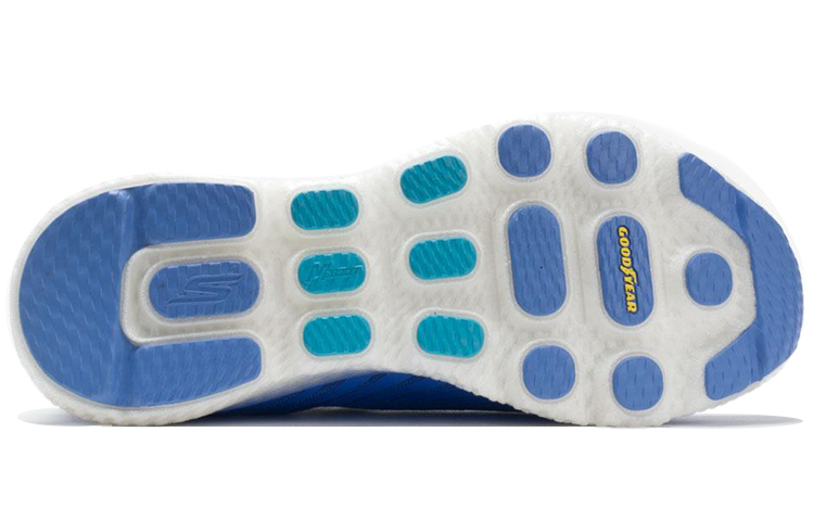 Shop Skechers GO RUN MaxRoad 5 女款低筒跑鞋 藍色