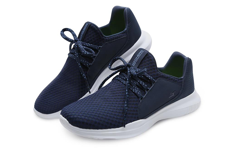 Lookbook Skechers Go Run Mojo 網布低筒運動鞋 女款 海軍藍色