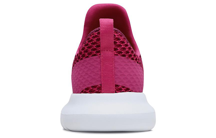 Shop Skechers Go Run Mojo 低筒跑步鞋 女款 粉紅