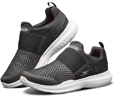 Lookbook Skechers GO RUN Mojo 一腳蹬 低筒 跑步鞋 女款 黑白