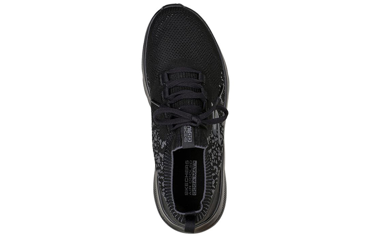 Shop Skechers Go Run Motion 耐磨防滑 低幫跑步鞋 女款 黑灰