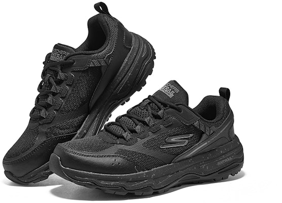 Skechers Go Run Trail Altitude 舒適 防滑耐磨 低筒 跑步鞋 女款 全黑色 Shop Skechers Go Run Trail Altitude 舒適 防滑耐磨 低筒 跑步鞋 女款 全黑色