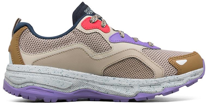 斯凯奇 Go Run Trail Altitude 低筒跑步鞋 女款 灰褐色 Order 斯凯奇 Go Run Trail Altitude 低筒跑步鞋 女款 灰褐色